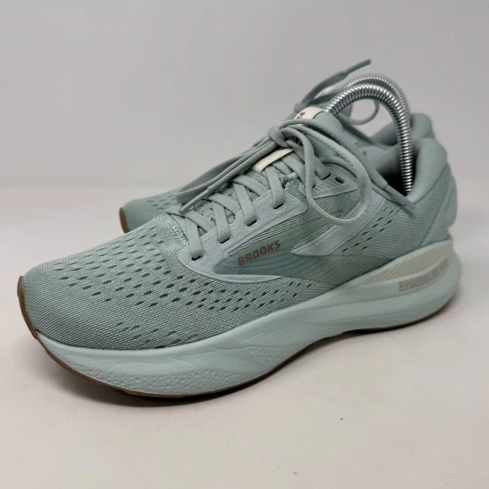 Brooks Adrenaline GTS 24 Running Shoes Cloud Blue Women's Size 8 Medium (B)